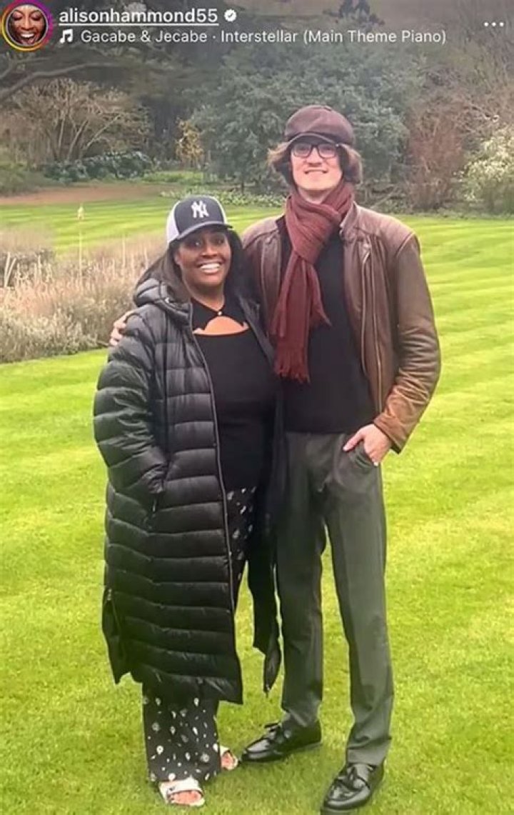 
Who Is Alison Hammond New Partner In 2022 & What Is Her Relationship With Dermot O’Leary? 